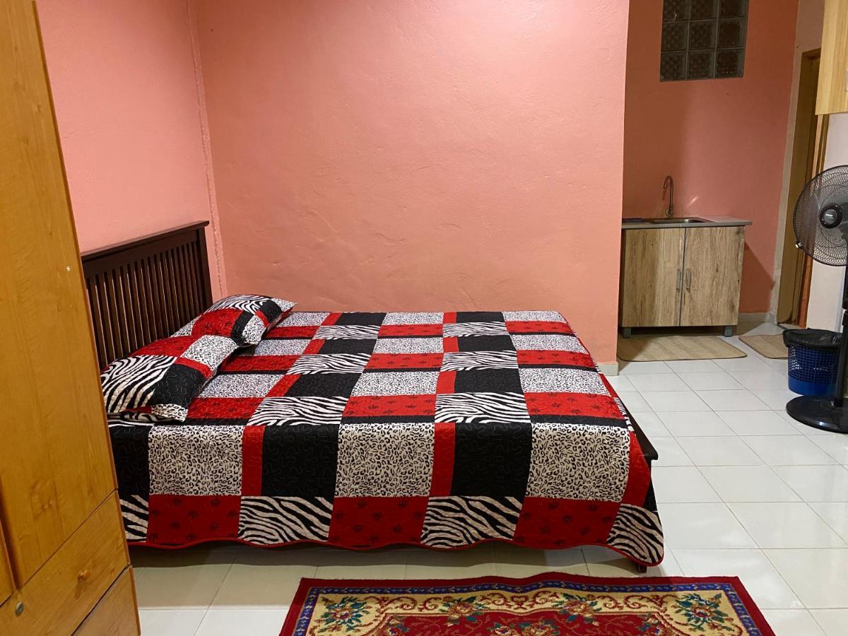 Bilik Harian Pengkalan Chepa *