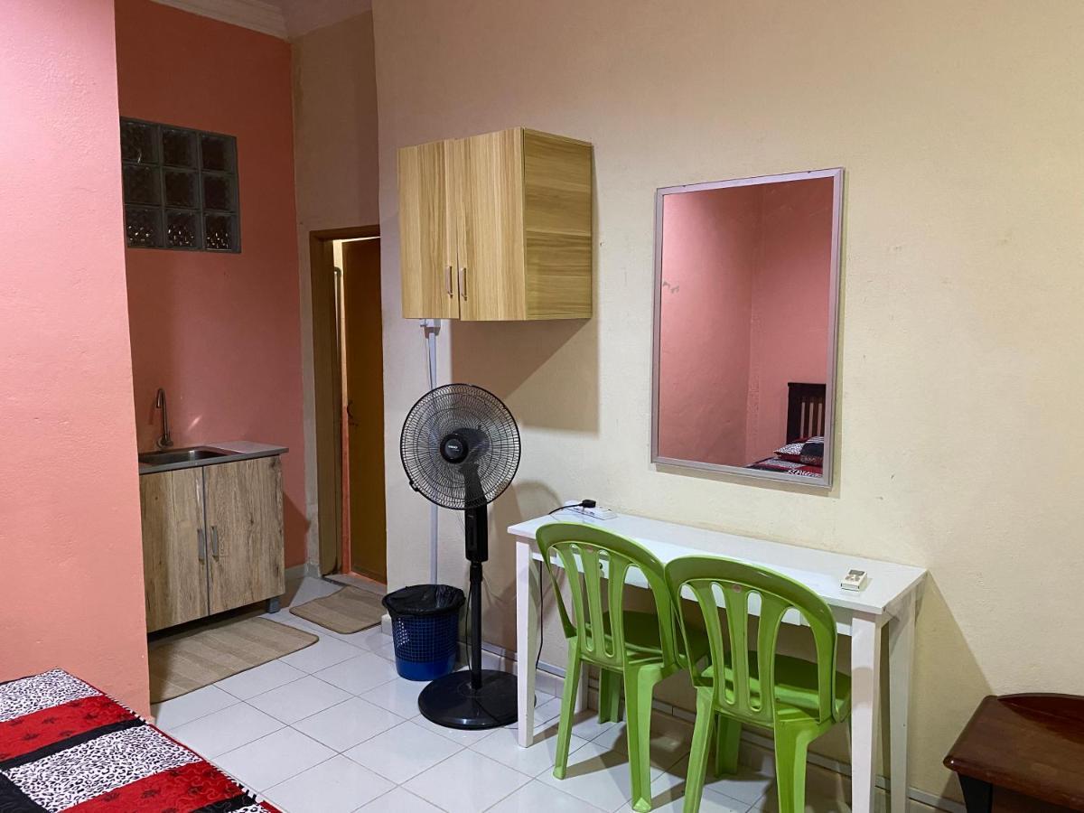 Bilik Harian Pengkalan Chepa Homestay